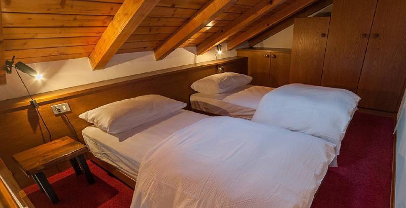 Hotel Ferrari ピンツォーロ エクステリア 写真